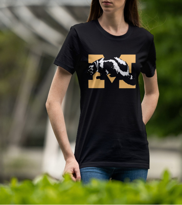 Michigan Wolverines Vintage Mascot M T-Shirt