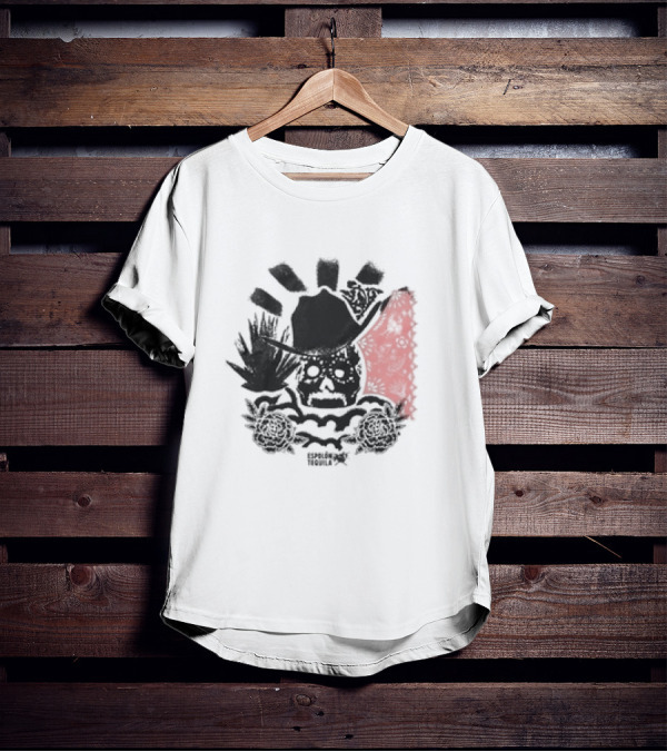 Los Espíritus Espolon Tequila Skull With Agave And Floral Elements T-Shirt