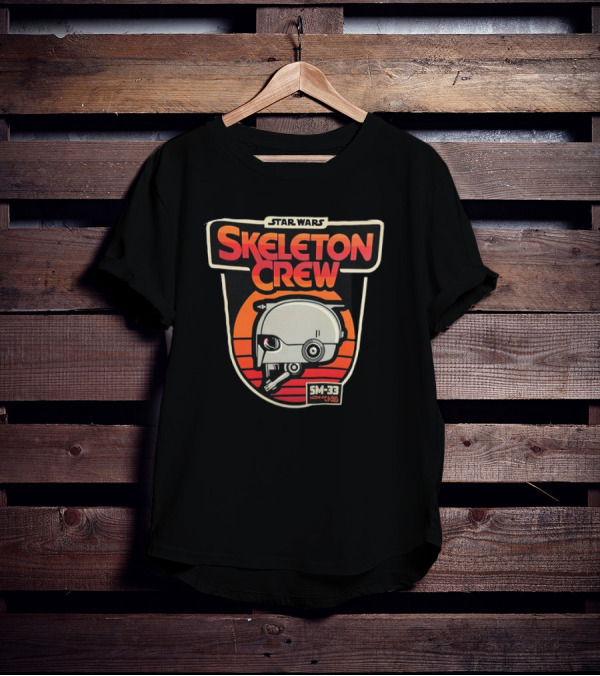 Star Wars Skeleton Crew SM-33 Johnny5g Robot Head Badge T-Shirt