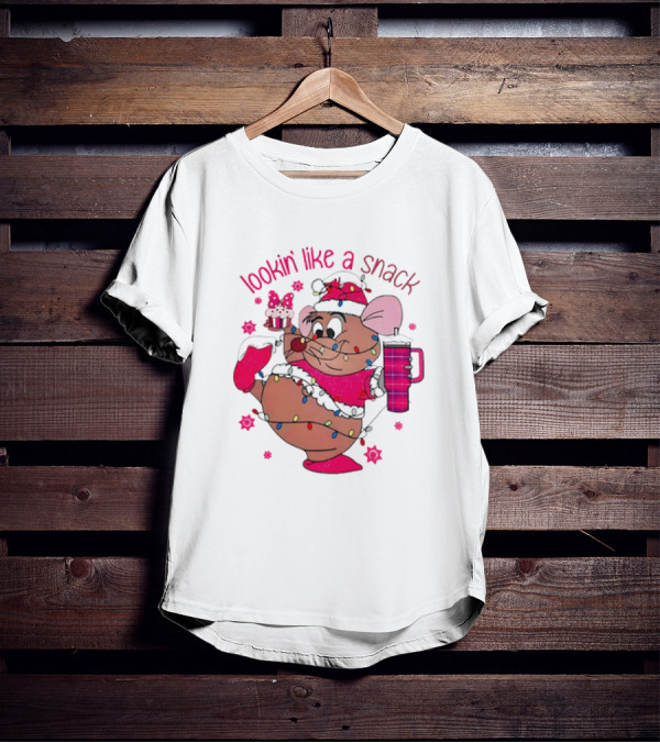 Lookin’ Like A Snack Christmas Mouse Holding Cupcake And Drink T-Shirt