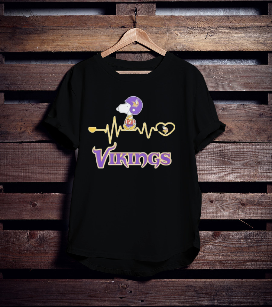 Heartbeat Snoopy Vikings Minnesota Football T-Shirt