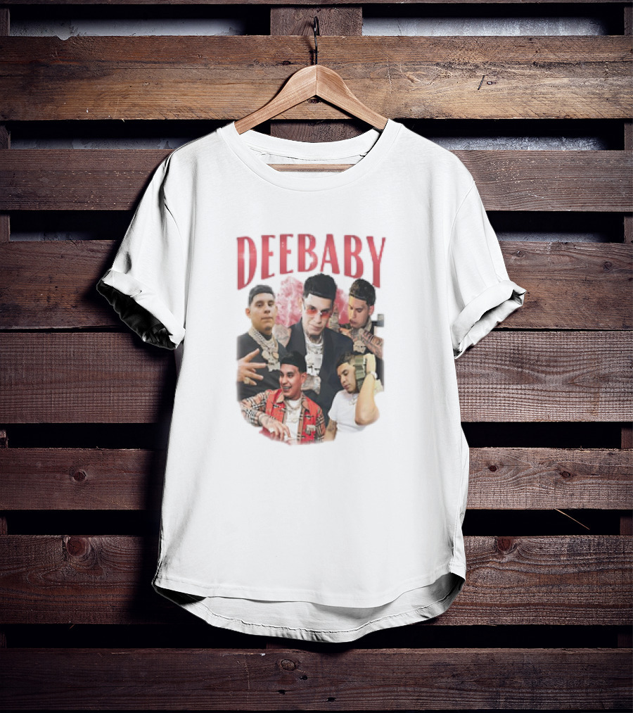 DEEBABY Collage With Jewelry Style Motifs T-Shirt
