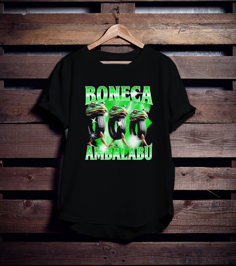 Boneca Ambalabu Frog Head With Tires And Green Lightning T-Shirt