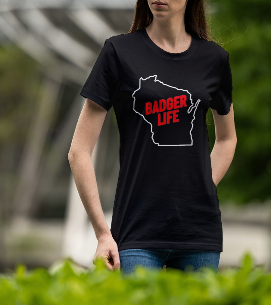 America's Dairyland Wisconsin Badger Life Map Design T-Shirt