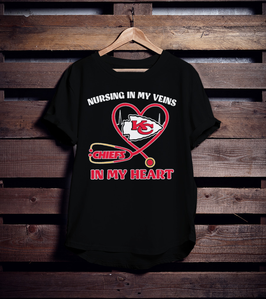 Nursing In My Veins Chiefs In My Heart KC Logo Heartbeat Stethoscope T-Shirt