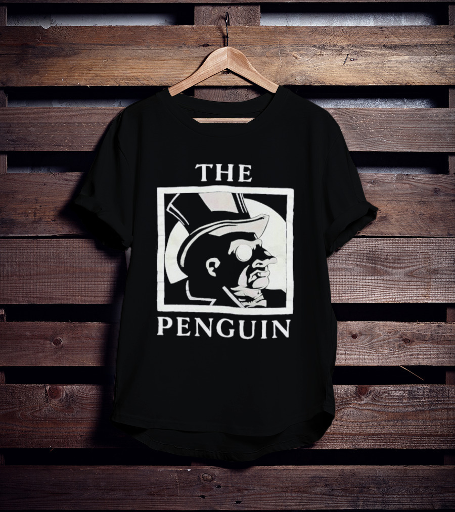 Batman Returns The Penguin Villain Silhouette Art T-Shirt