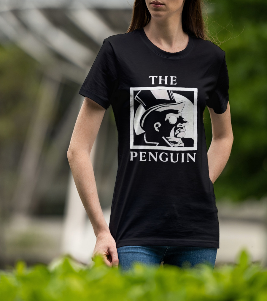 Batman Returns The Penguin Villain Silhouette Art T-Shirt