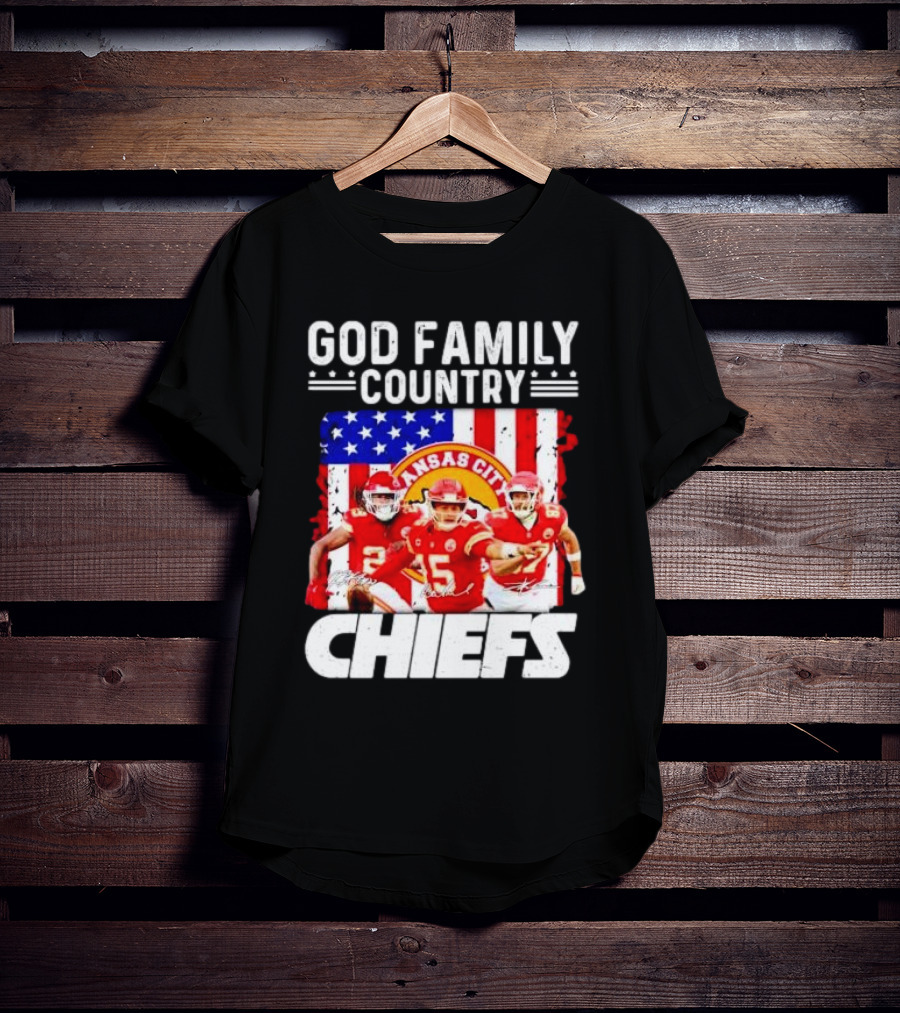 God Family Country Kansas City Chiefs Signatures T-Shirt