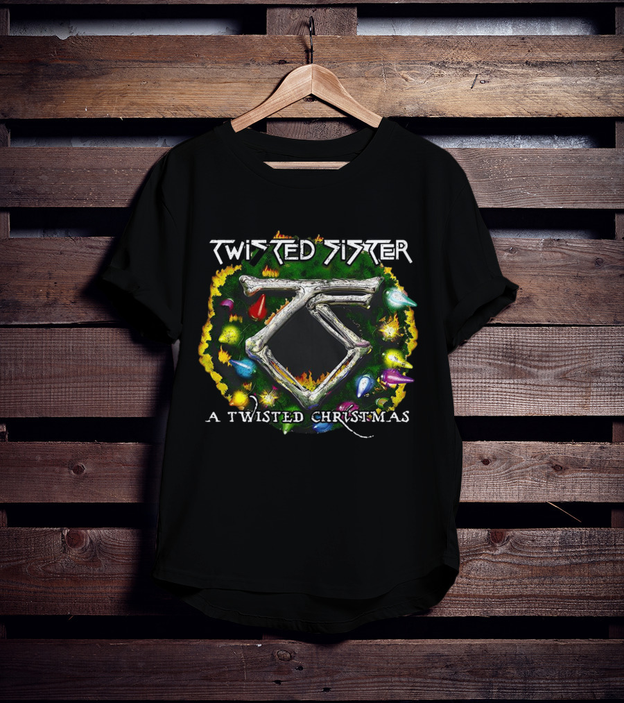 Twisted Sister A Twisted Christmas Holiday Wreath With Bones And Ornaments T-Shirt