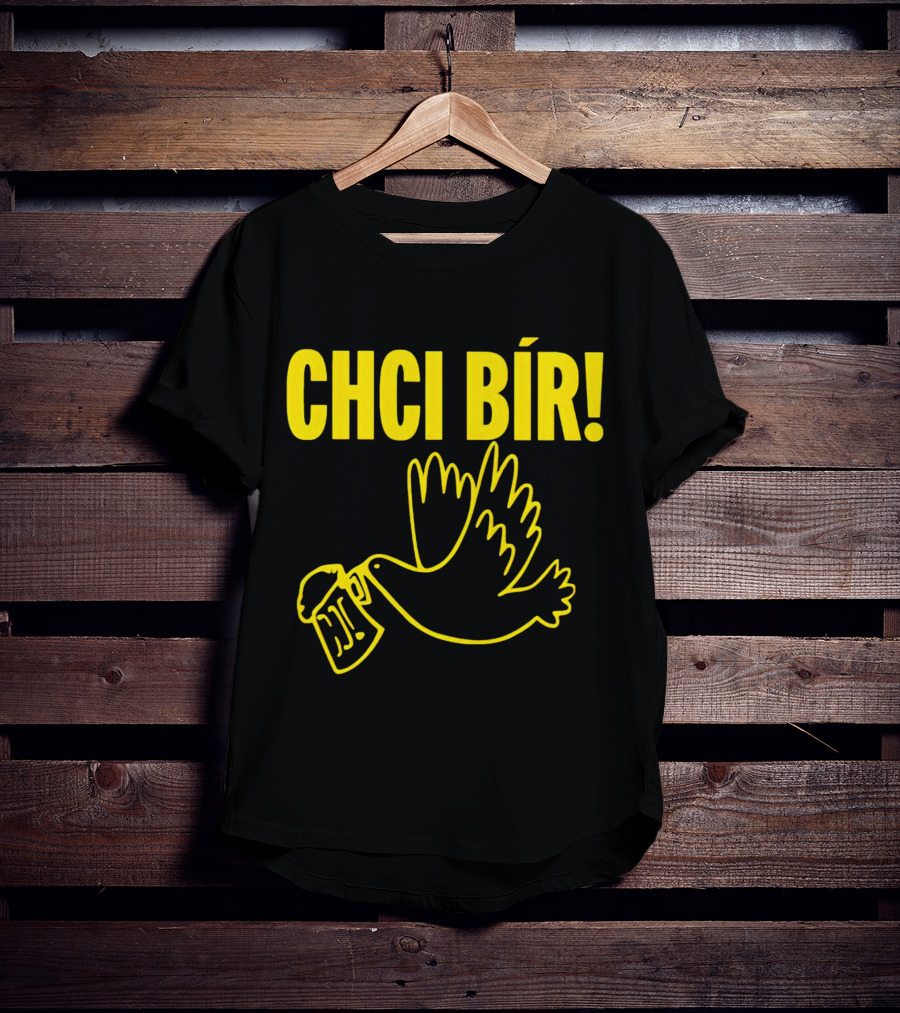 CHCI BÍR Beer Dove With Mug T-Shirt