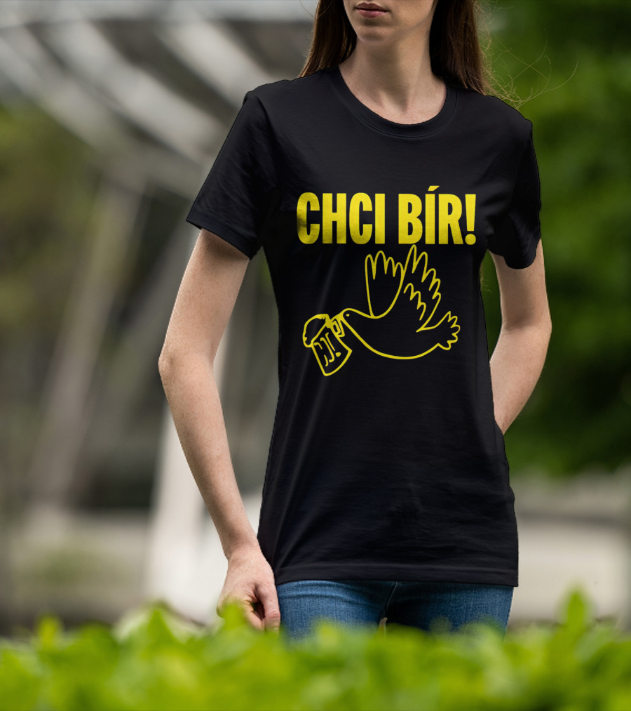 CHCI BÍR Beer Dove With Mug T-Shirt