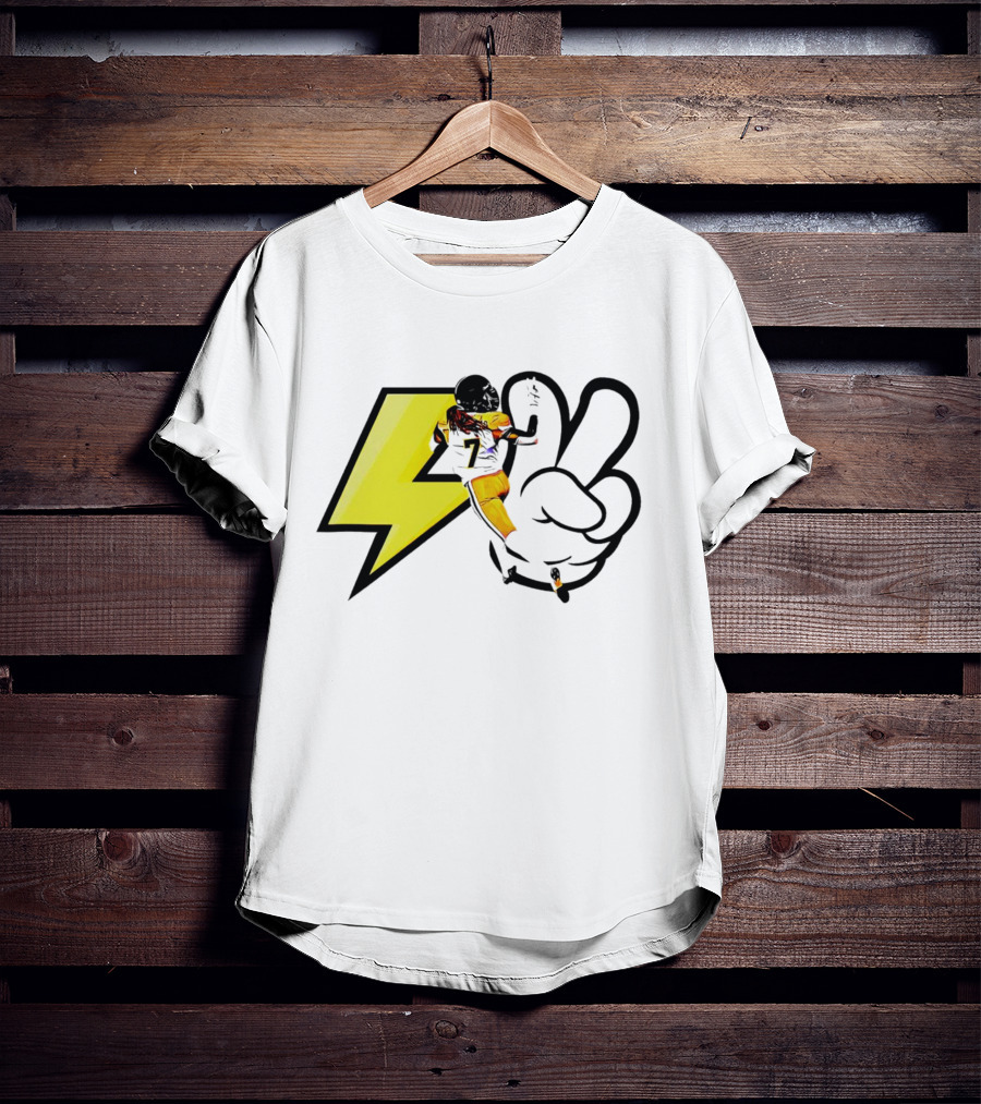 Lucky Whitehead Lightspeed BC Lions Football Lightning Bolt Victory Hand T-Shirt