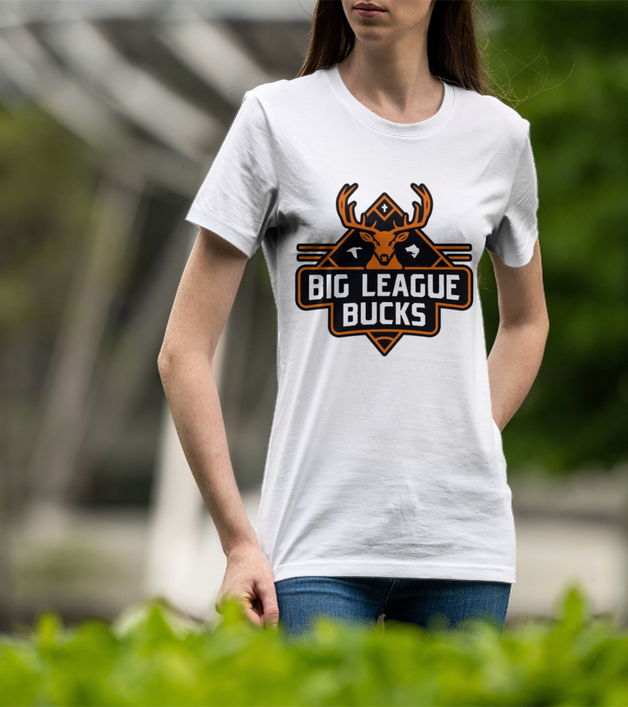 Big League Bucks Deer Antlers Hunting Badge Emblem T-Shirt