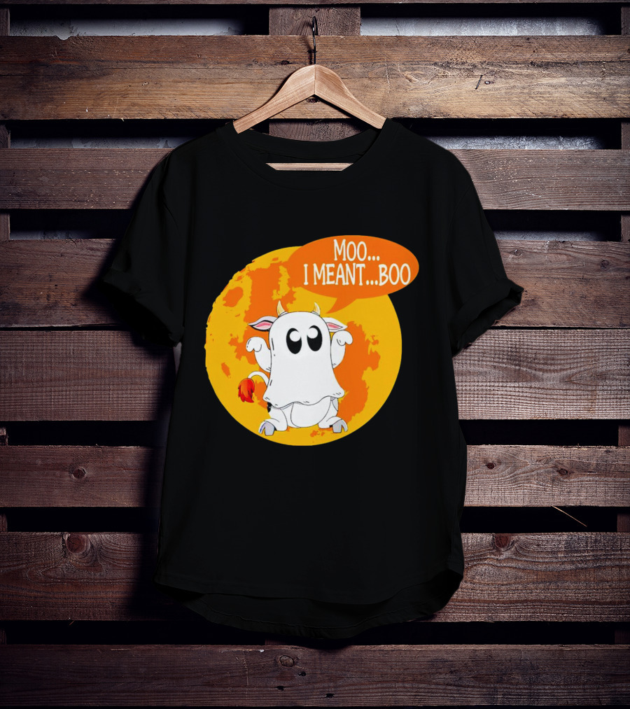 Moo I Meant Boo Ghost Cow Halloween Costume T-Shirt