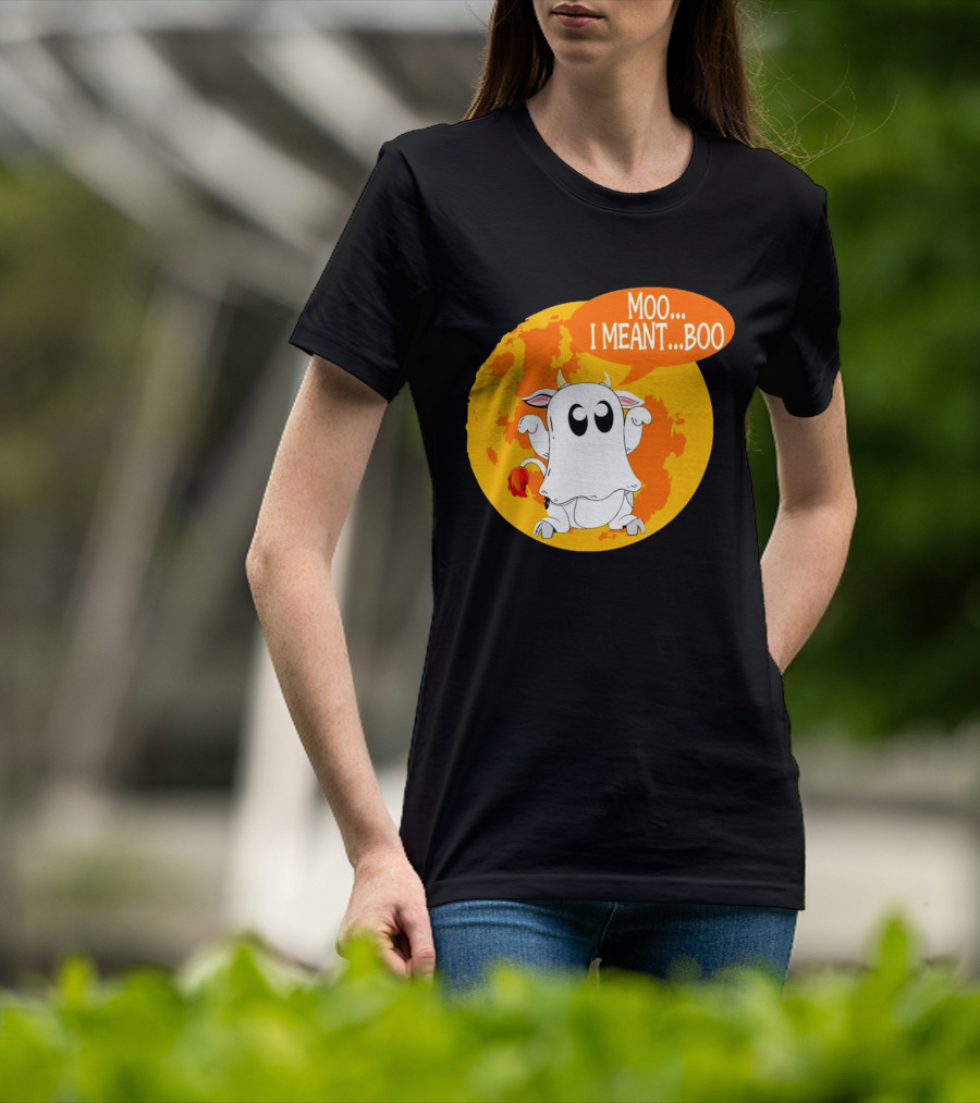 Moo I Meant Boo Ghost Cow Halloween Costume T-Shirt