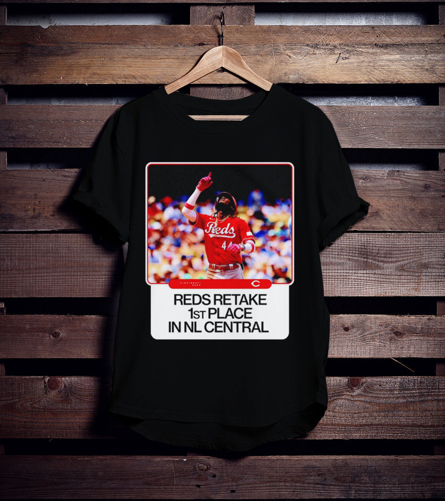 Cincinnati Reds Retake 1st Place In NL Central Elly De La Cruz T-Shirt