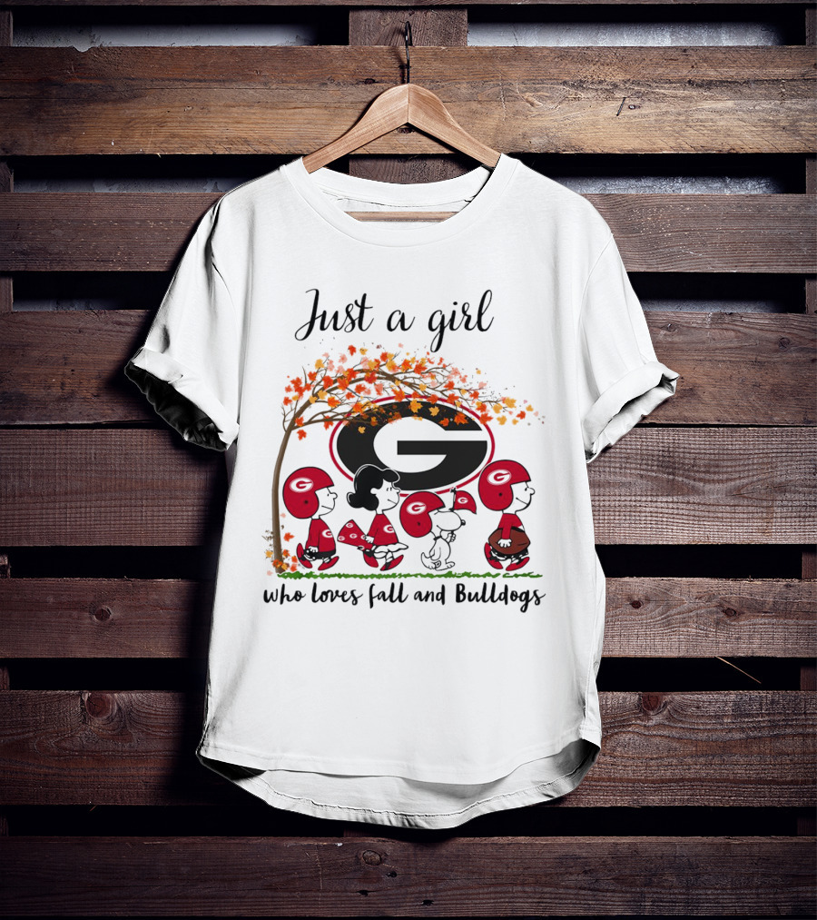 Just A Girl Who Loves Fall And Bulldogs Peanuts Cartoon Georgia Bulldogs Football T-Shirt