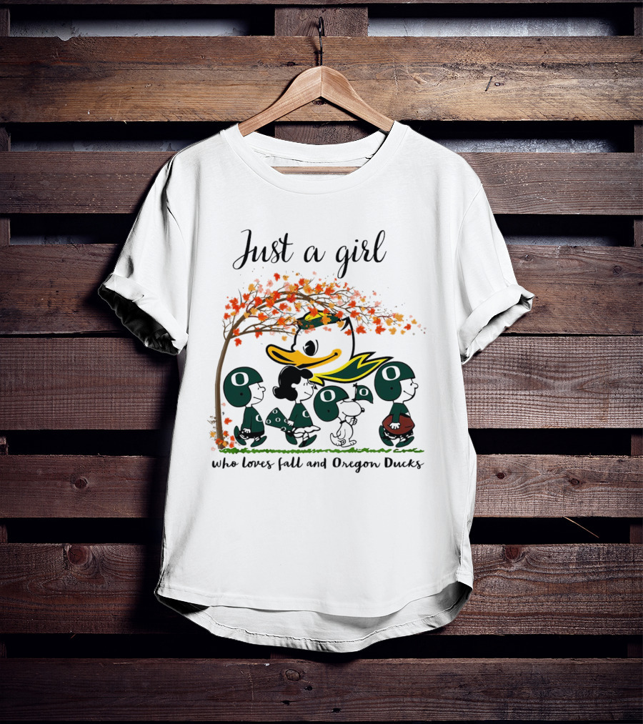 Just A Girl Who Loves Fall And Oregon Ducks Peanuts Cartoon T-Shirt