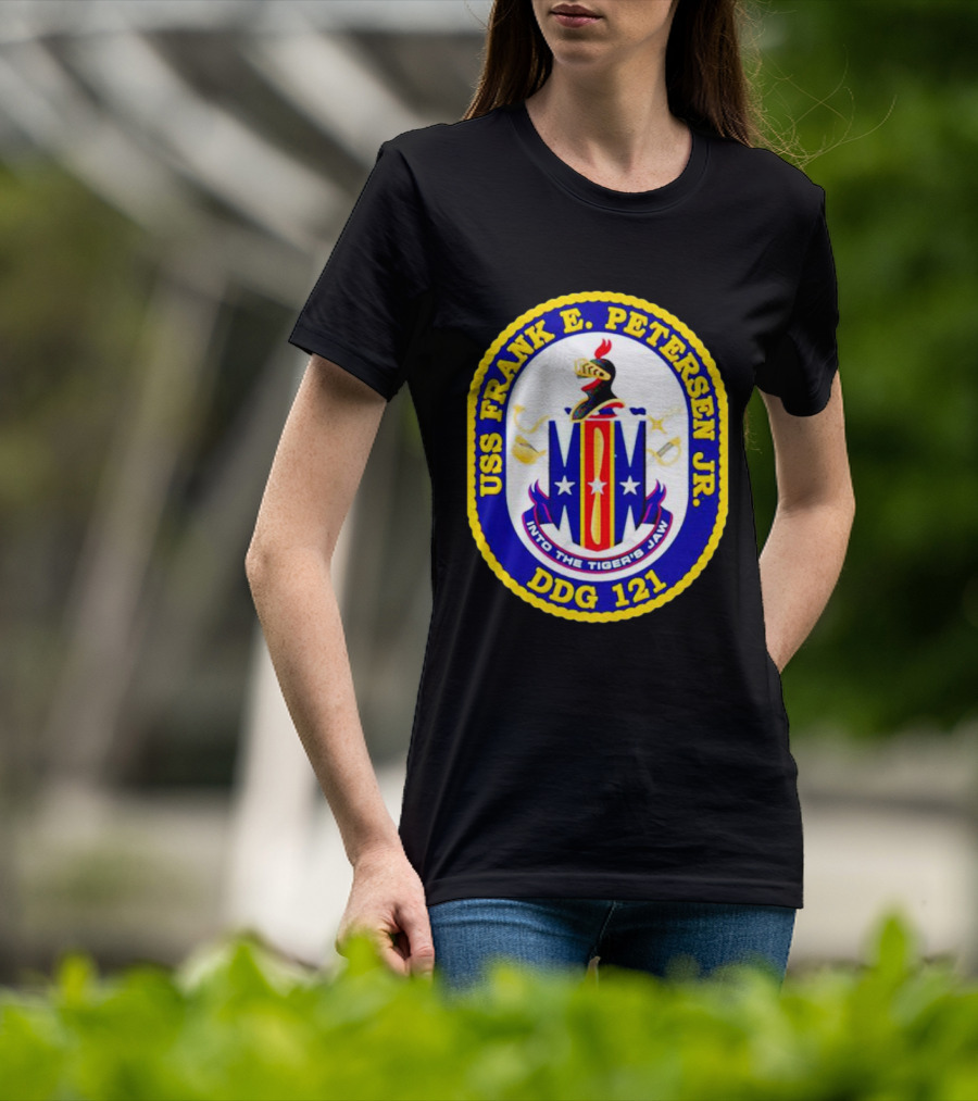USS Frank E Petersen Jr DDG 121 Crest Into The Tiger's Jaw T-Shirt