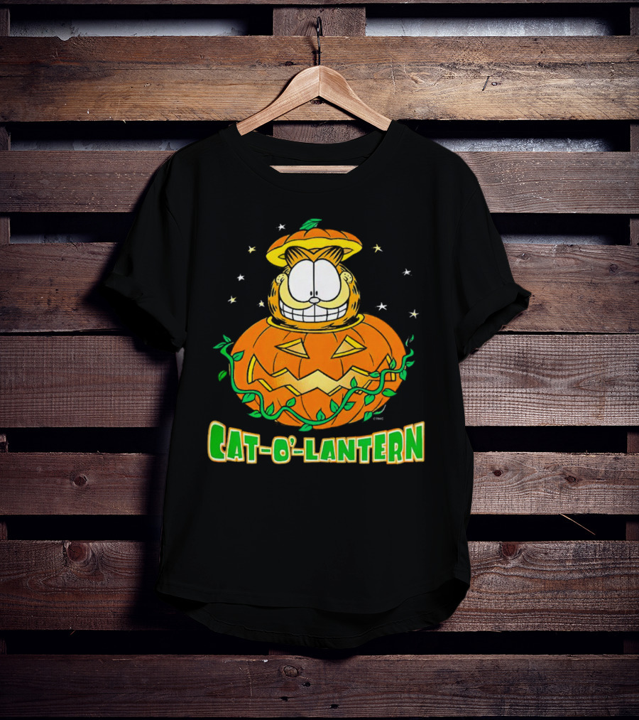 Cat-O-Lantern Garfield Halloween T-Shirt
