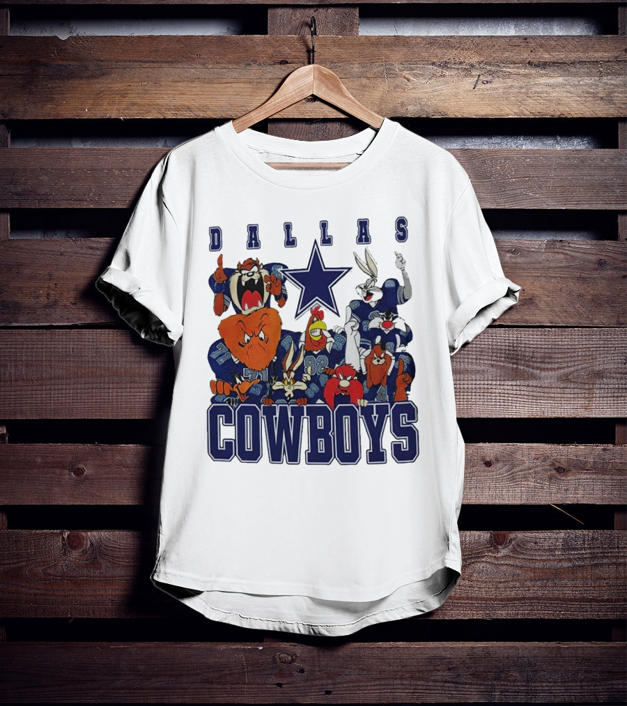 Dallas Cowboys Looney Tunes Characters NFL Football Team Fan T-Shirt