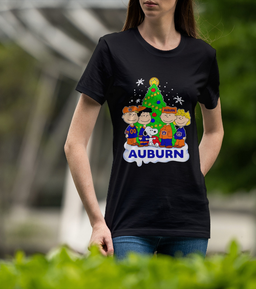 Auburn Tigers Peanuts Characters Christmas Tree Snoopy Charlie Brown Woodstock T-Shirt