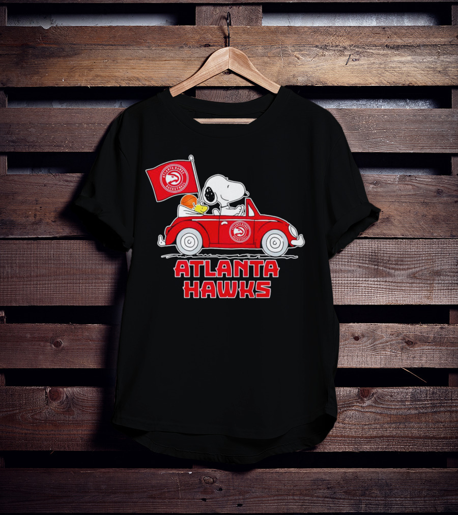 Atlanta Hawks Basketball Snoopy Dog Driving Car Peanuts Sports Team Fan T-Shirt