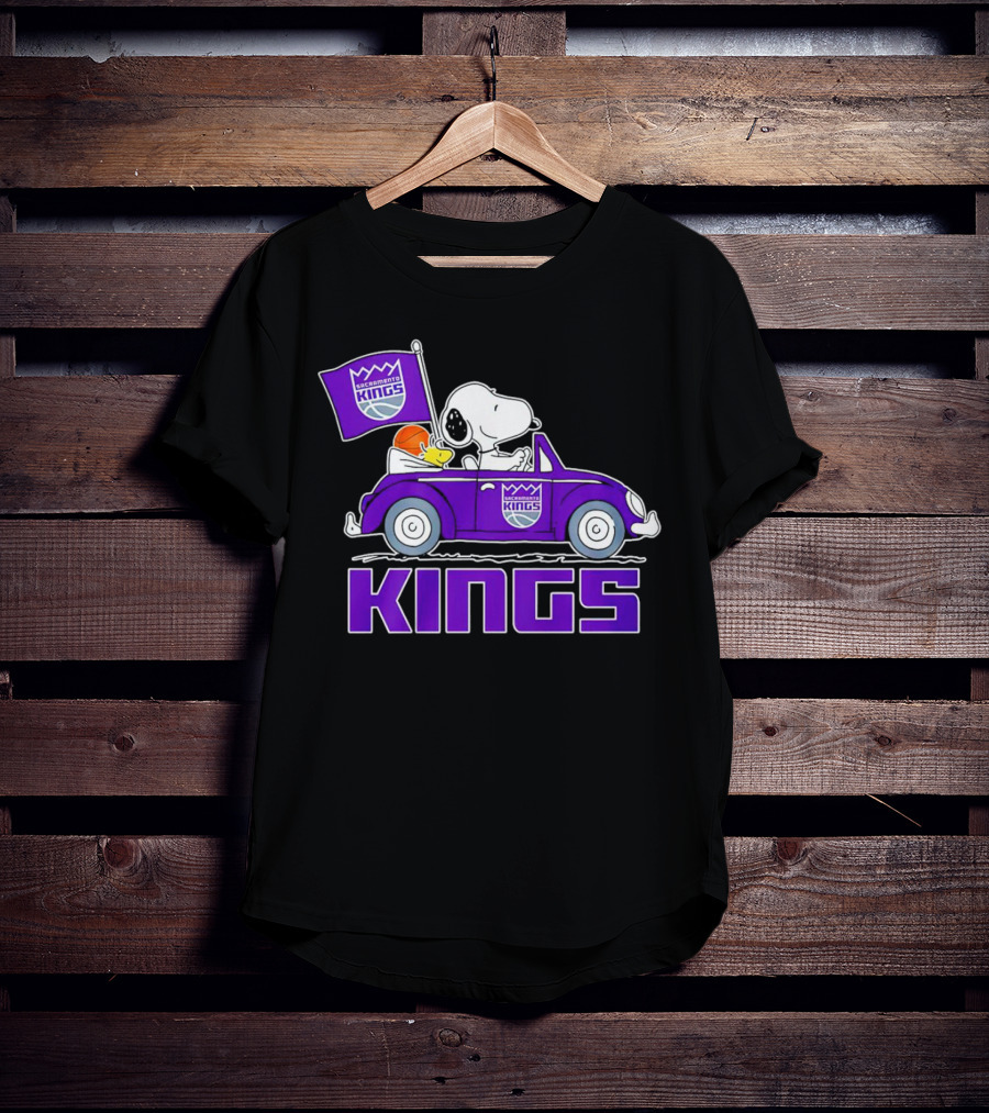 Sacramento Kings Snoopy Dog Driving Car With Flag And Basketball T-Shirt