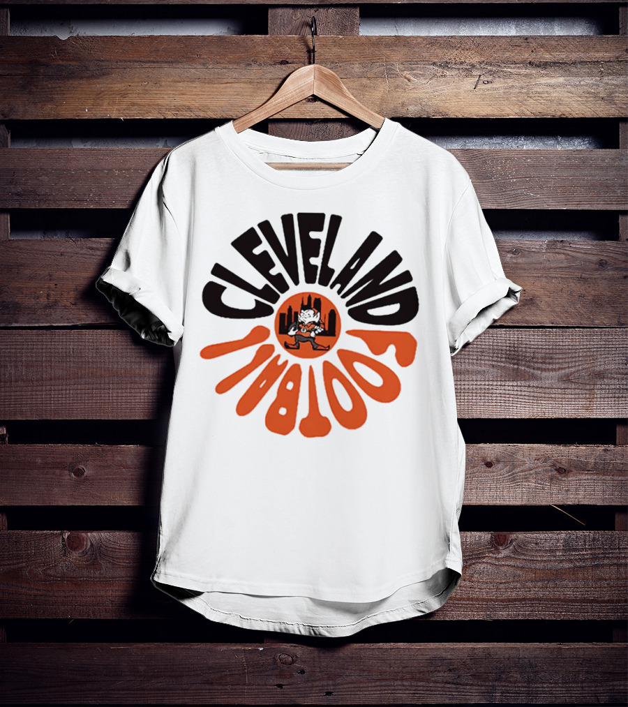 Cleveland Browns Football Retro Logo With Elf And Skyline T-Shirt