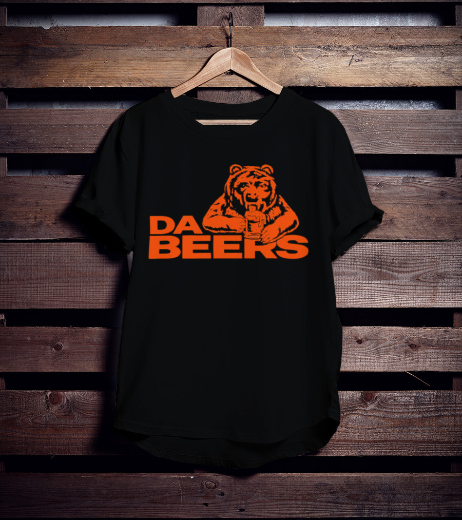 Da Beers Chicago Bears Football Beer Drinking Bear T-Shirt