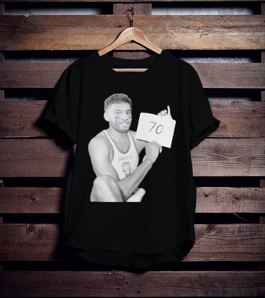 Dolphins Quarterback Tua Tagovailoa 70 Points Achievement T-Shirt