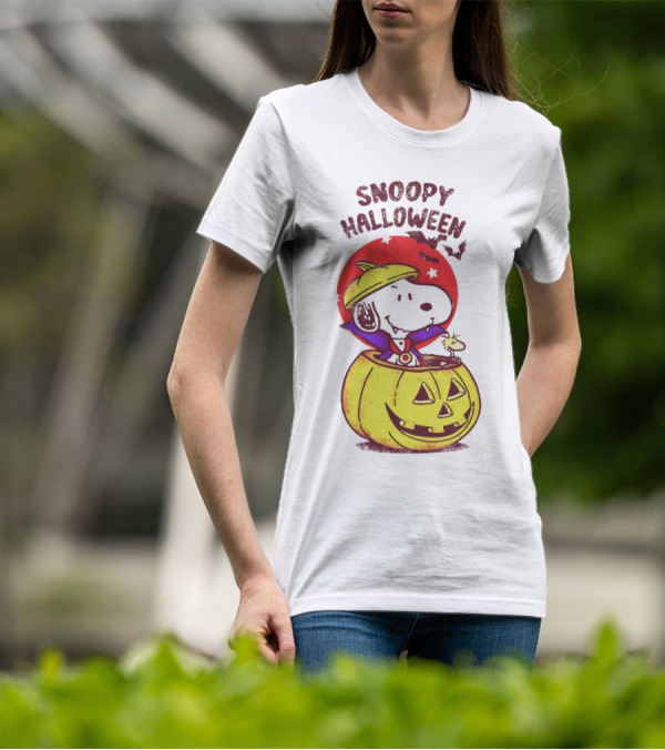 Snoopy Halloween Woodstock Peanuts Pumpkin T-Shirt