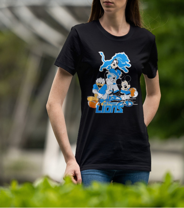 Detroit Lions Mickey Friends Game Day Football Disney T-Shirt