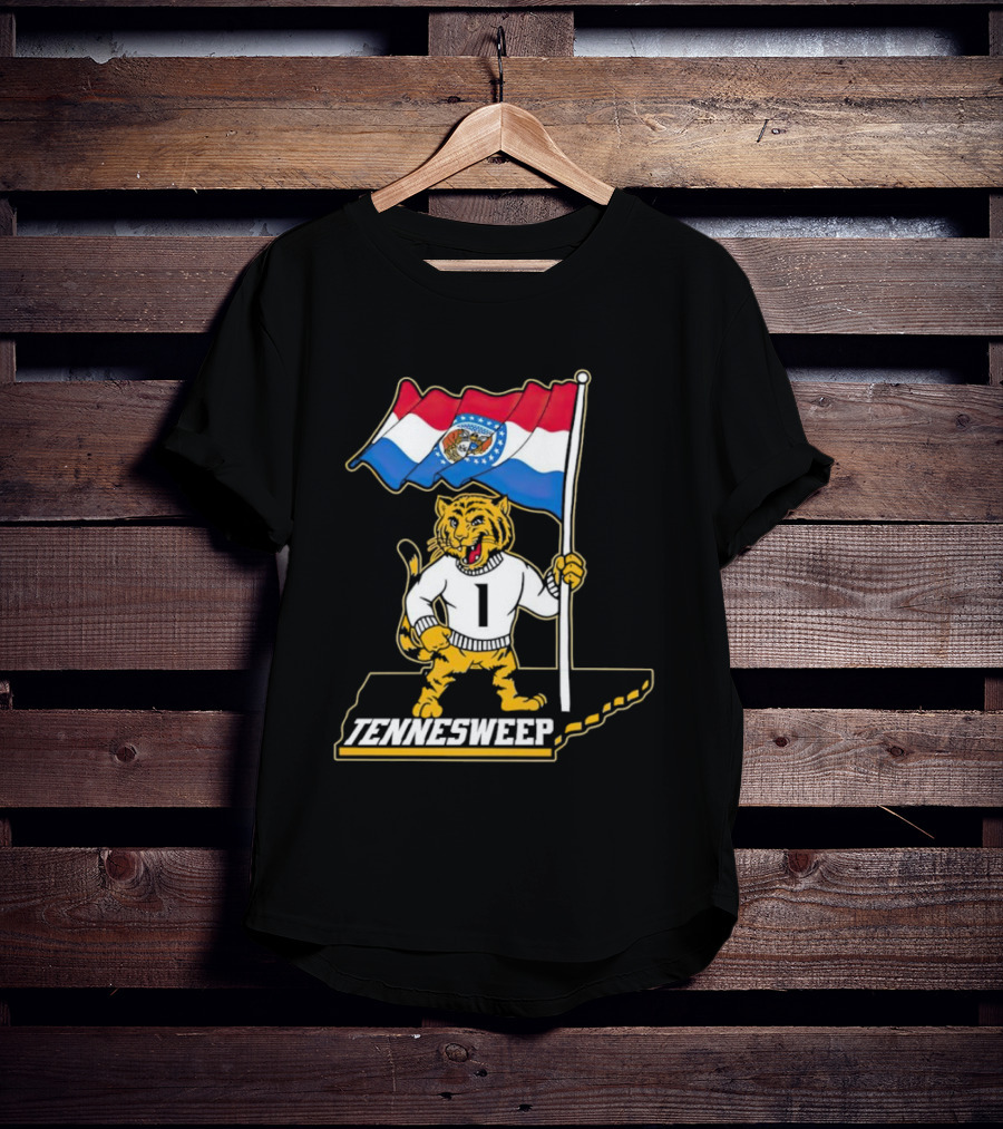 Missouri Tigers Mascot Holding Flag Tennesweep T-Shirt