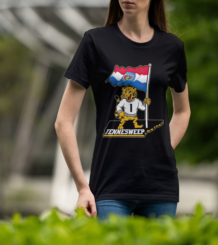 Missouri Tigers Mascot Holding Flag Tennesweep T-Shirt