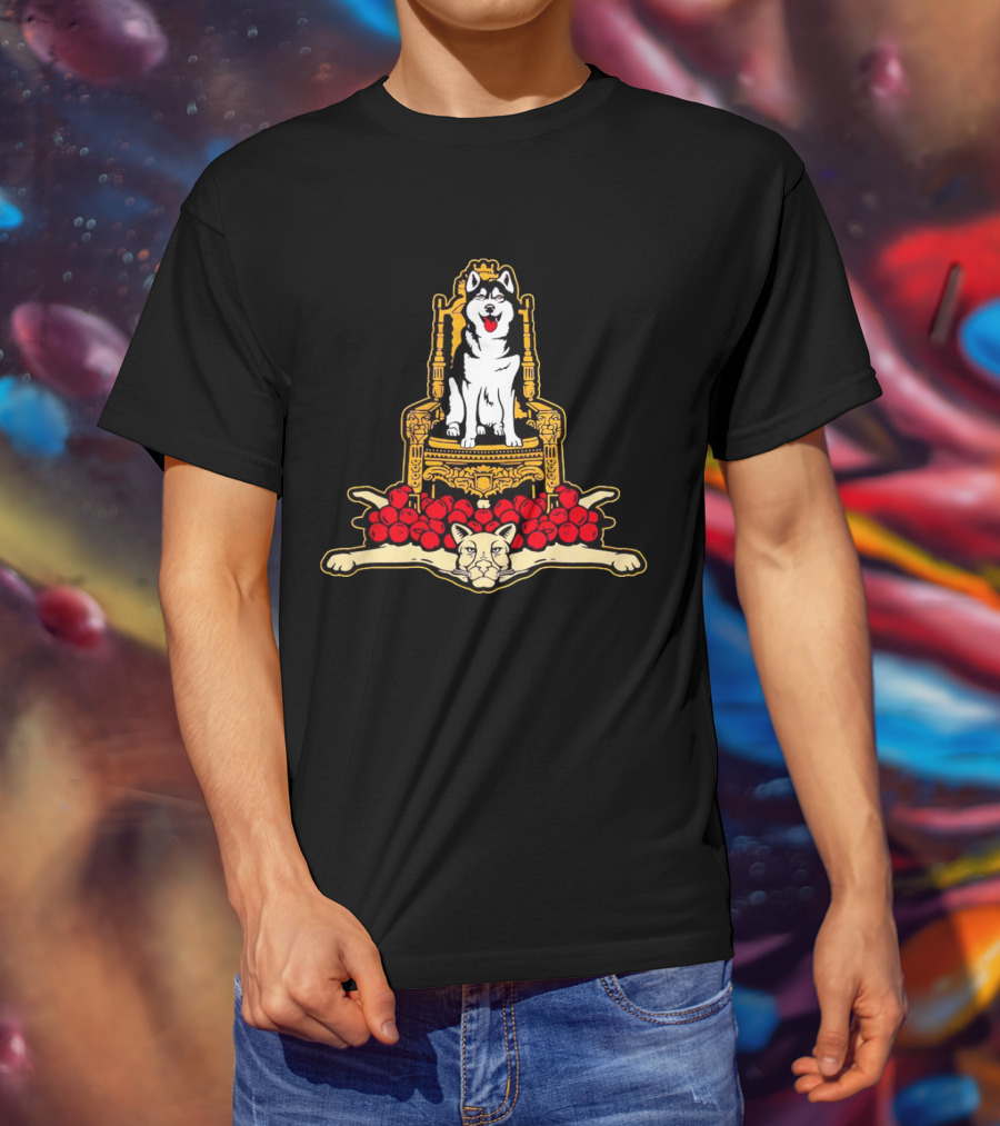 Washington Huskies King Of The Apple Throne With Cougar Rug T-Shirt
