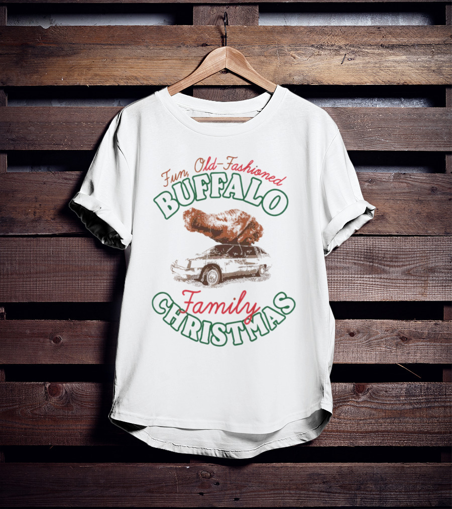 Buffalo Family Christmas Fun Old-Fashioned Car With Tree T-Shirt