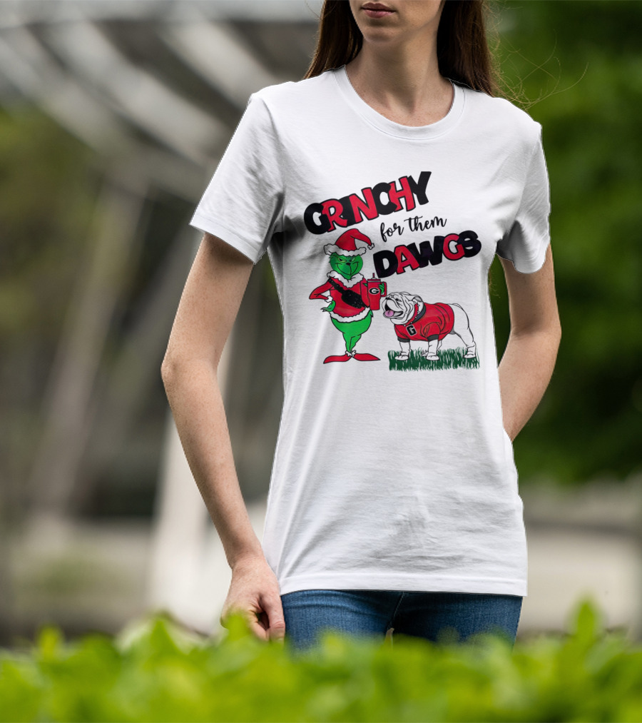 Grinchy For Them Dawgs Georgia Bulldogs Football Christmas Grinch Holding Drink And Bulldog Wearing Red T-Shirt