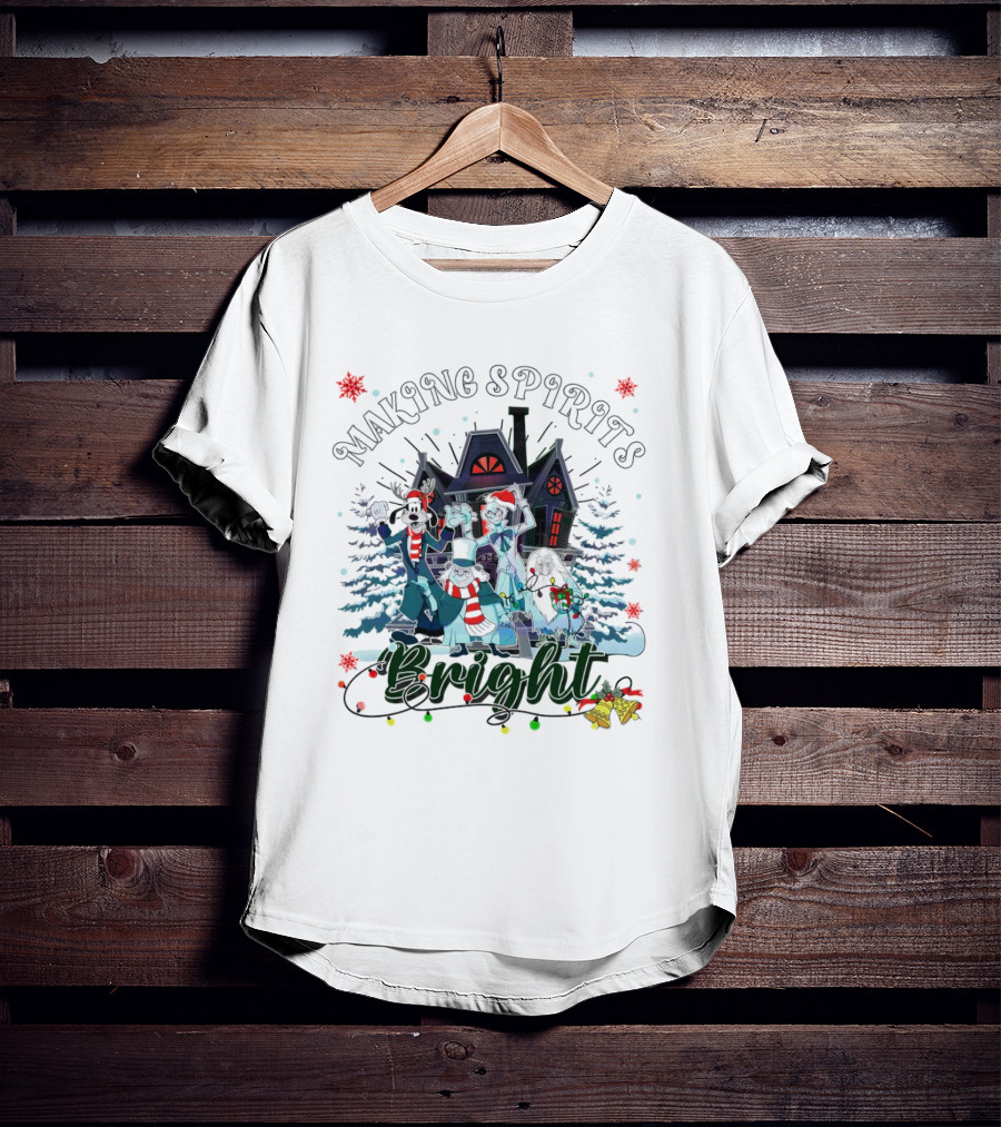 Making Spirits Bright Haunted Mansion Christmas Ghosts In Winter Scene T-Shirt