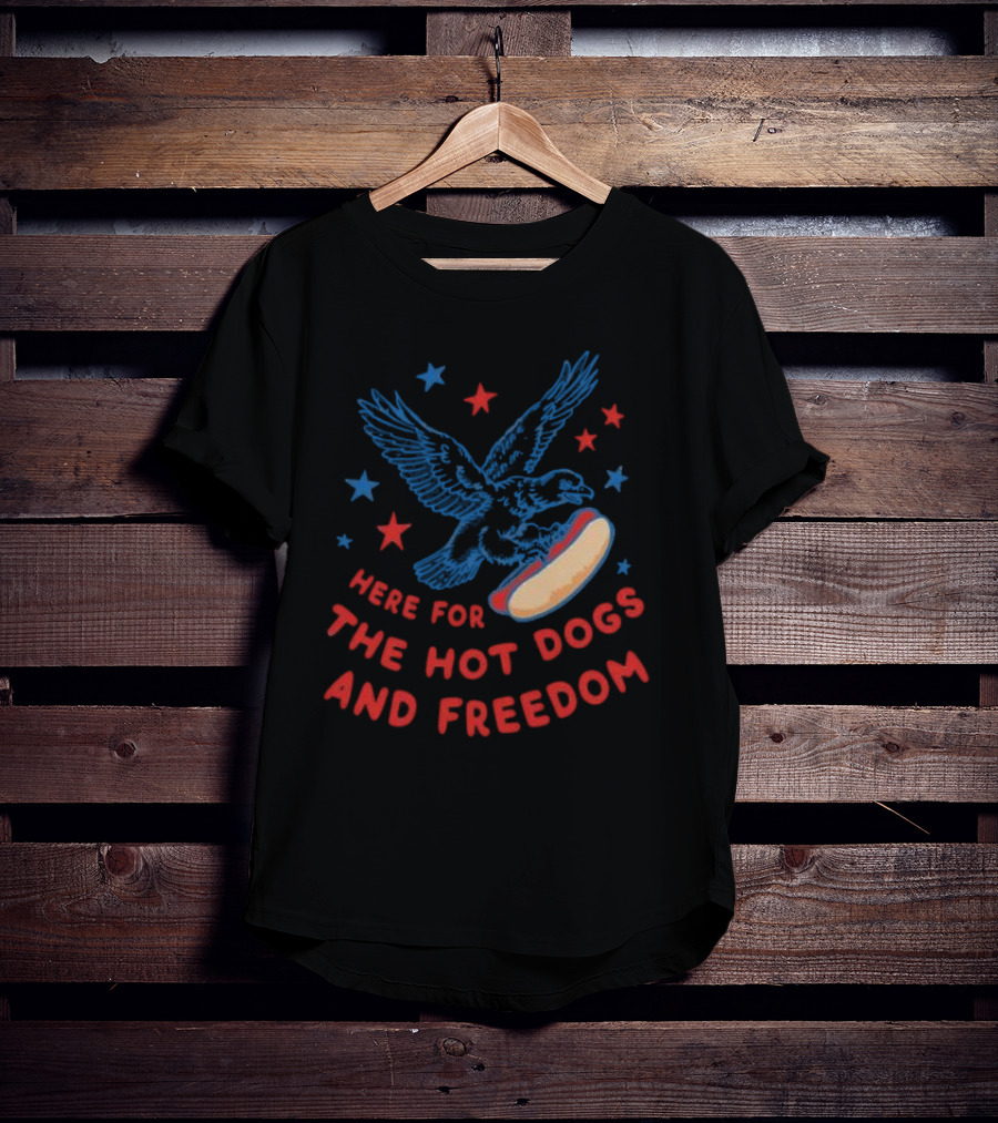 Here For The Hot Dogs And Freedom USA Eagle Stars T-Shirt
