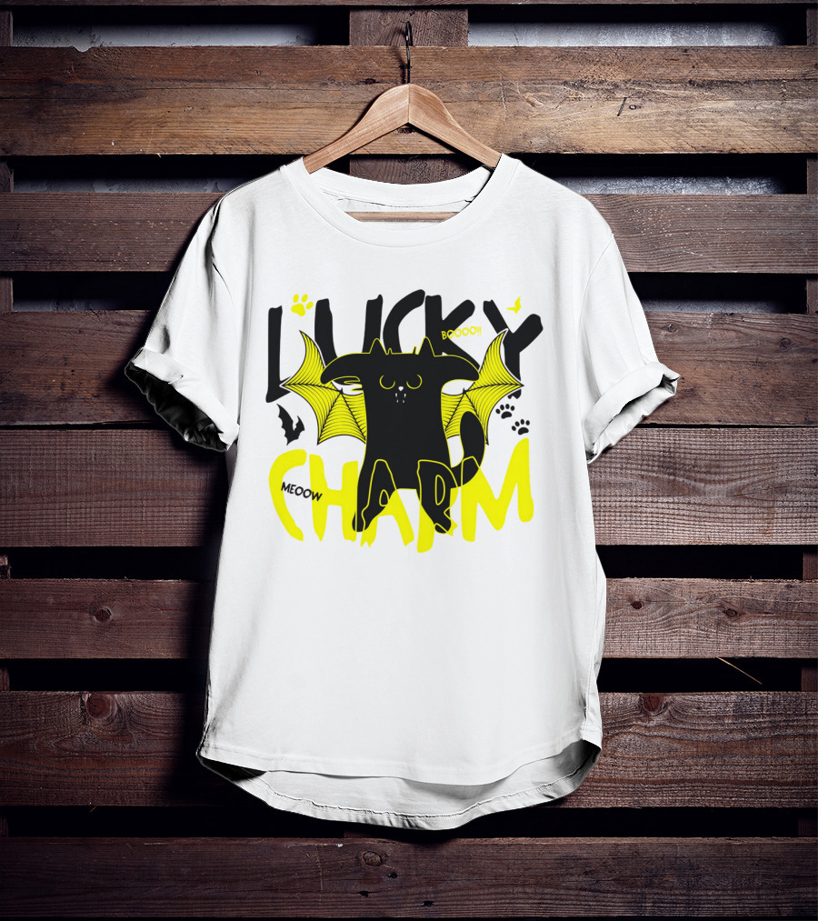 Lucky Charm Booo Meoow Bat Cat Halloween Paws T-Shirt
