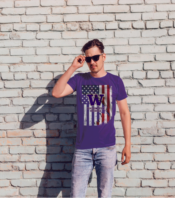 Washington Huskies W Logo American Flag T-Shirt