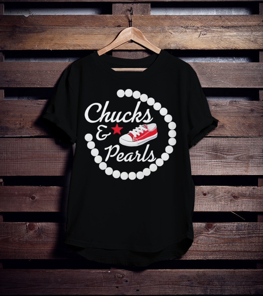 Chucks Pearls Red Sneaker Star T-Shirt
