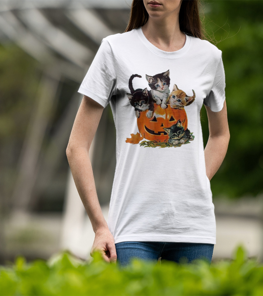 Vintage 90s Cat Pumpkin Halloween Spooky Season T-Shirt
