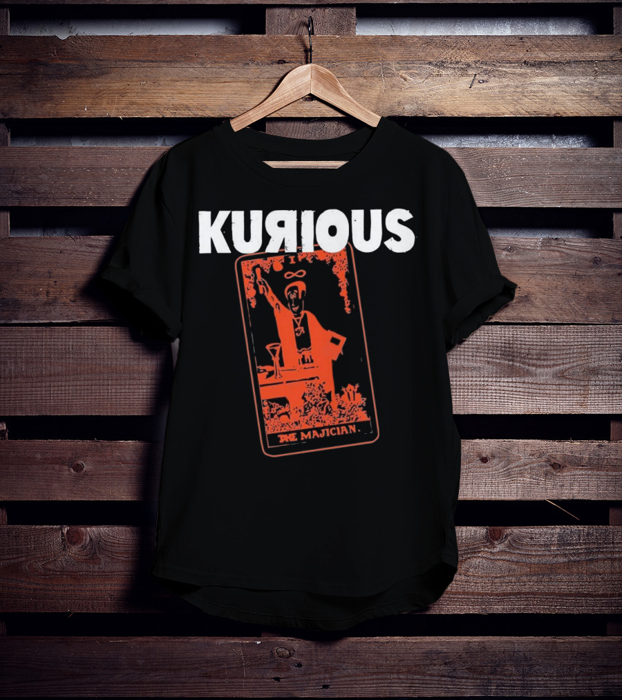 Kurious Gasdrawls The Majician Tarot Card T-Shirt