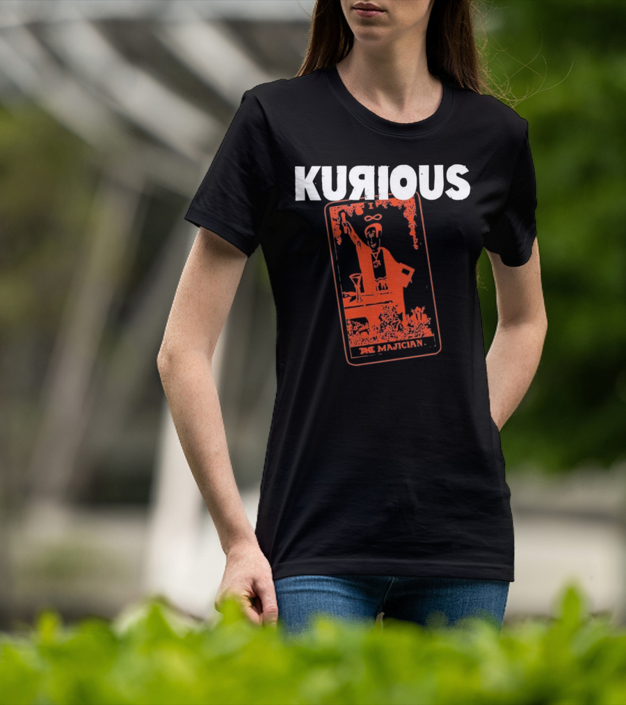 Kurious Gasdrawls The Majician Tarot Card T-Shirt