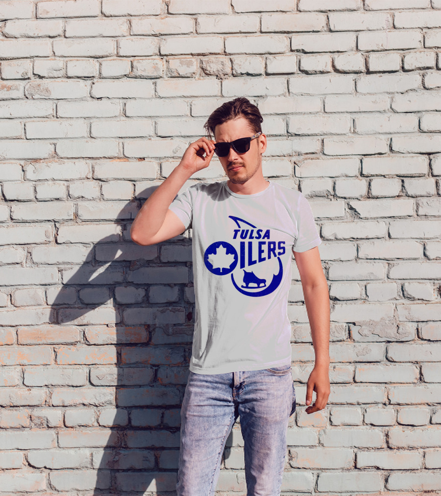 Tulsa Oilers 1982 Maple Leaf Ice Skate T-Shirt