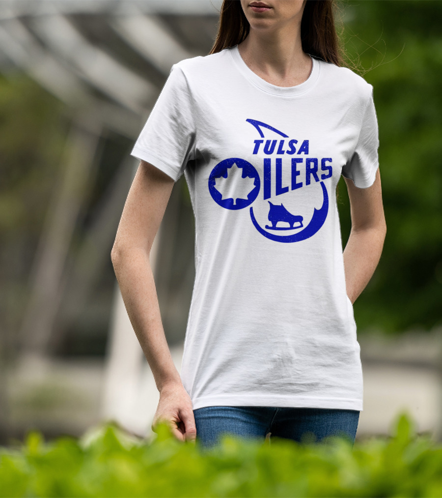 Tulsa Oilers 1982 Maple Leaf Ice Skate T-Shirt