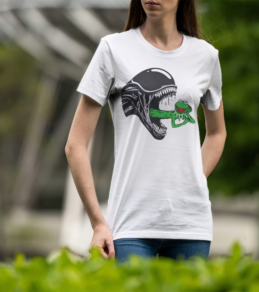 Alien Kermit Xenomorph Mashup Funny T-Shirt