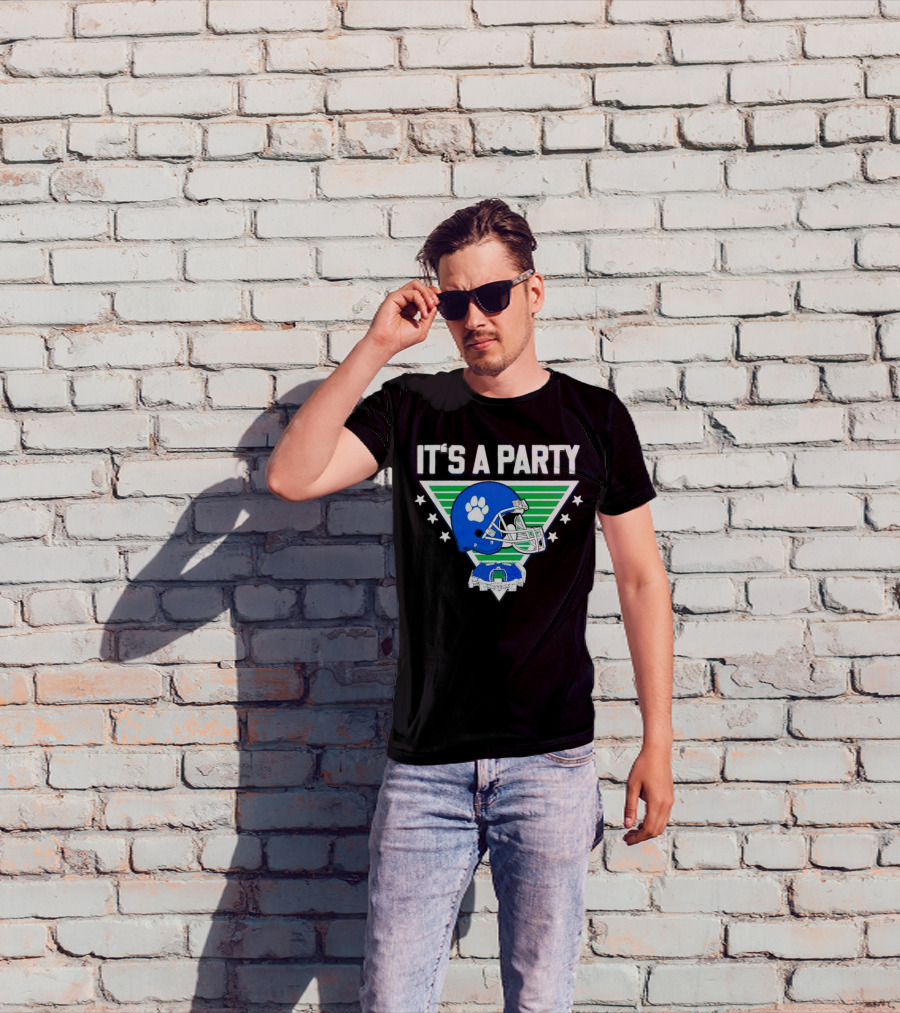 It's A Party Helmet Stadium Kentucky Wildcats T-Shirt